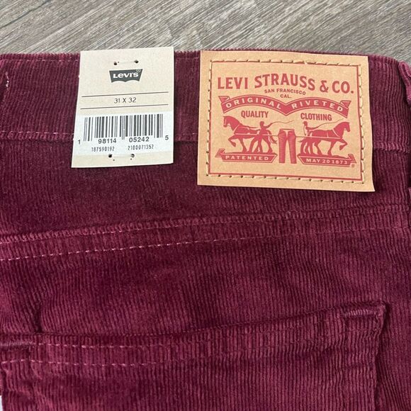 Levi's 725 High Rise Bootcut Corduroy Jeans in Windsor Wine- Size 31x32 - Picture 5 of 8